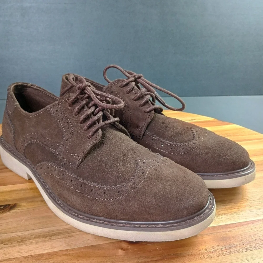 Levi's Suede Leather Wingtip Shoes Mens‎ Sz 10.5 Brown Dress Casual Oxfords